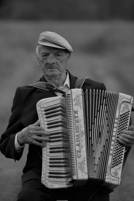 Zmarł Tadeusz Lipiec – wybitny harmonista regionu radomskiego, lider Kapeli „Lipce”. Miał 76 lat.