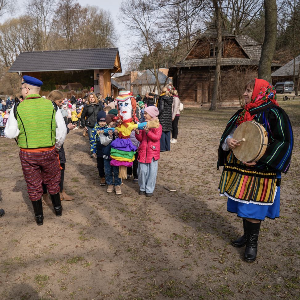Barwne, radosne i przepełnione tradycją spotkanie z dawnymi obrzędami ludowymi.
